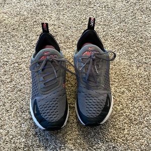 Girls size 4 Nike Airmax 270 sneakers